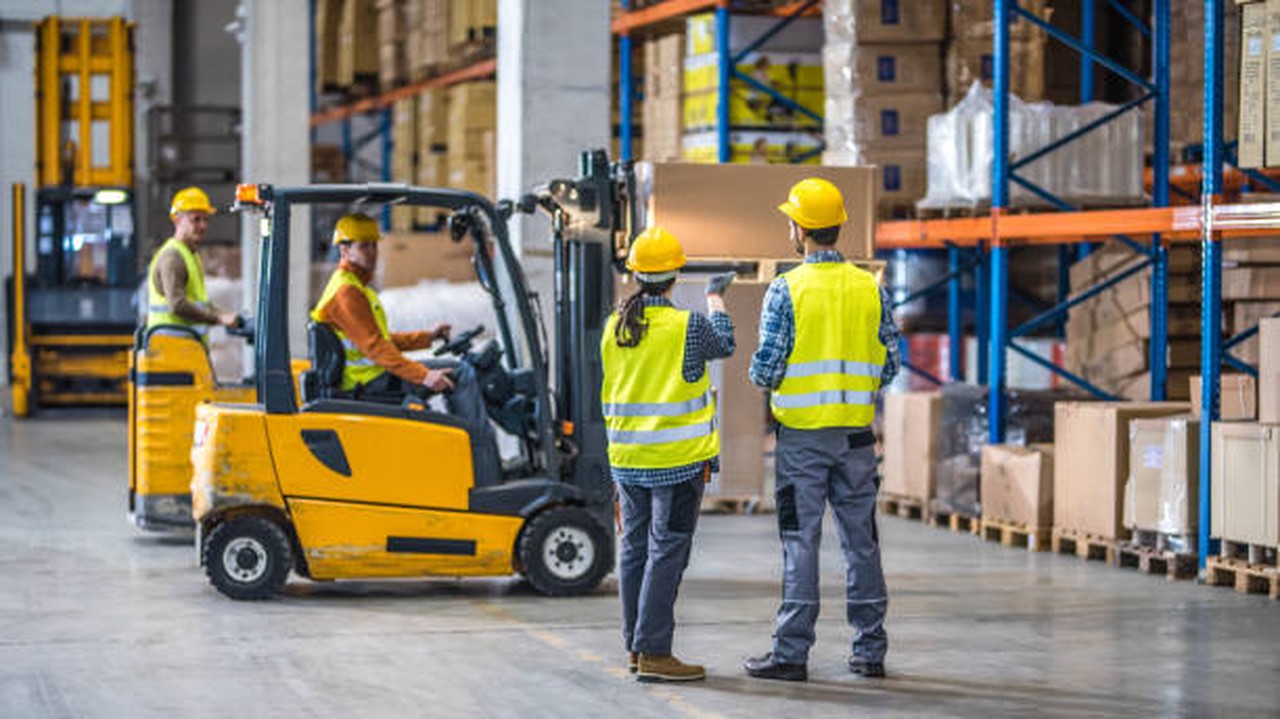 Logistics & Distribution workwear from Titan